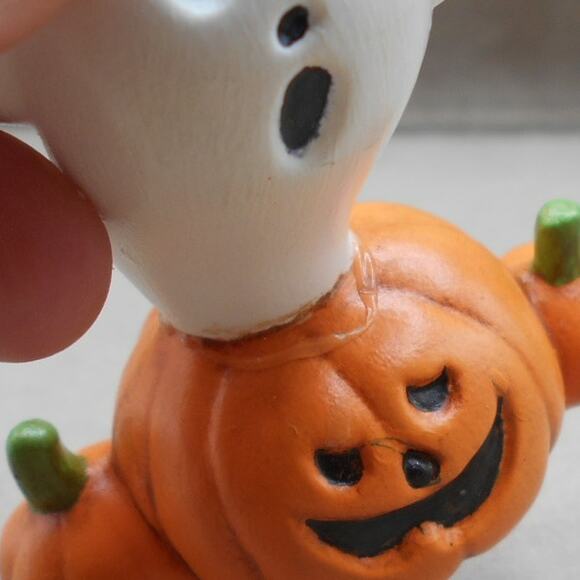 Ghost Popping Out of Pumpkin Trio Vintage Halloween Ceramic 2.5" Hand Painted - Picture 7 of 8